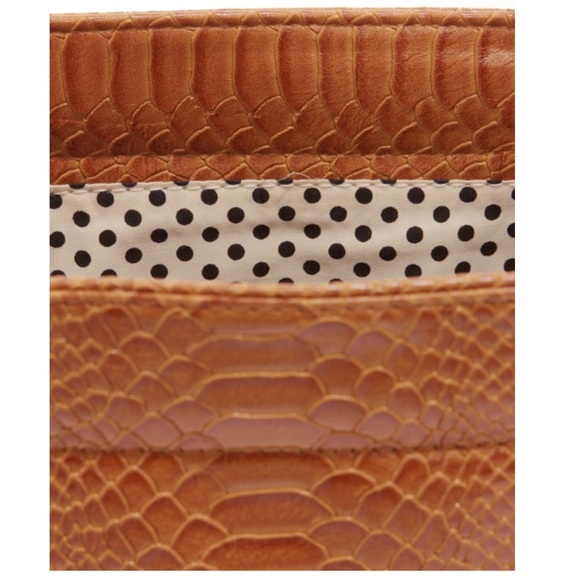 Urban Expressions Burgundy Python My Way Clutch - Picture 4 of 8